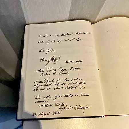 Gaestehaus Ehringhausen 63 Apartament