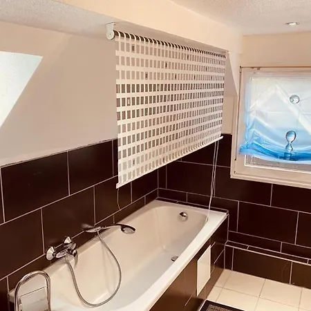 Gaestehaus Ehringhausen 63 Apartment Remscheid