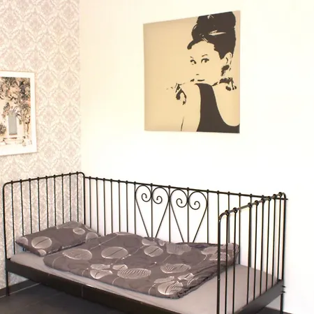 Gaestehaus Ehringhausen 63 Apartment Remscheid