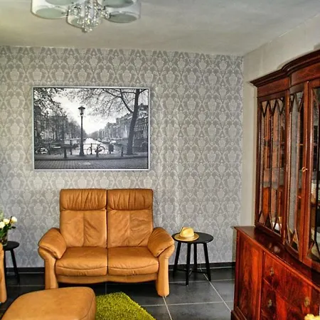 Gaestehaus Ehringhausen 63 *